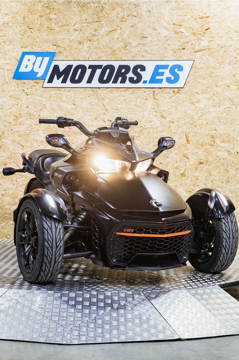 CAN-AM spyder 1330